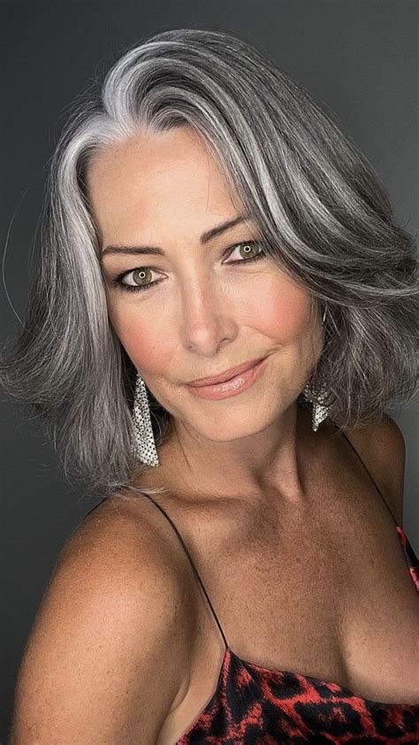 beautiful old woman stunning women beautiful women pictures long silver hair silver age