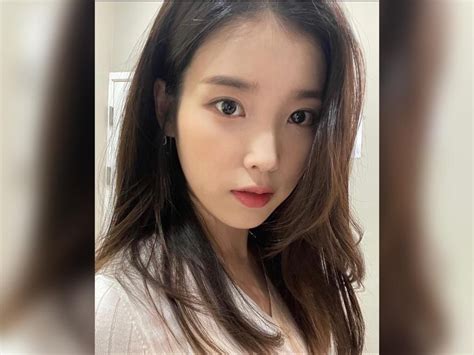 Korean Singer IU Donates RM K To Help Cancer Patients From Low Income Families The Star