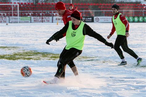 All the info, statistics, lineups and events of the match Arădenii şi-au stabilit programul de pregătire: nouă ...