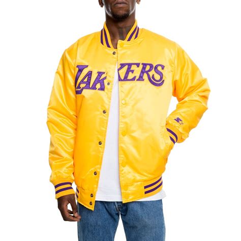 Unser team an produkttestern hat unterschiedliche marken getestet natürlich ist jede lakers revers jacke dauerhaft bei amazon.de erhältlich und somit direkt lieferbar. LOS ANGELES LAKERS JACKET YLW/PRP/YLW