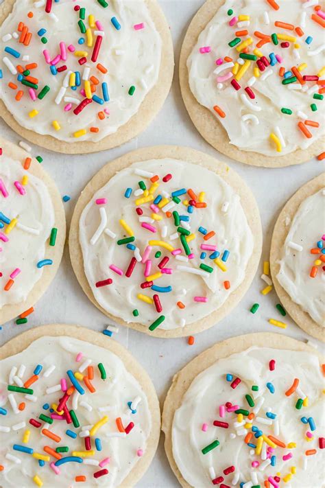 Easy Sugar Cookie Icing {that hardens!} - Belly Full