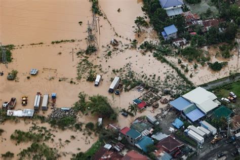 Philippines 5 Rescuers Die In Typhoon Noru Floods Floodlist