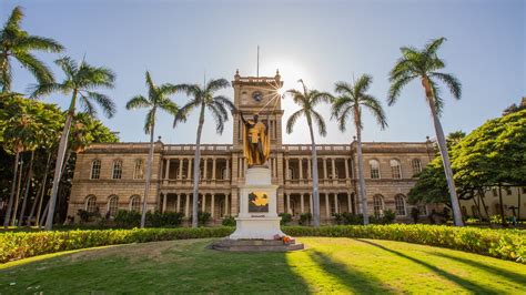 King Kamehameha Statue Honolulu Vacation Rentals House Rentals And More