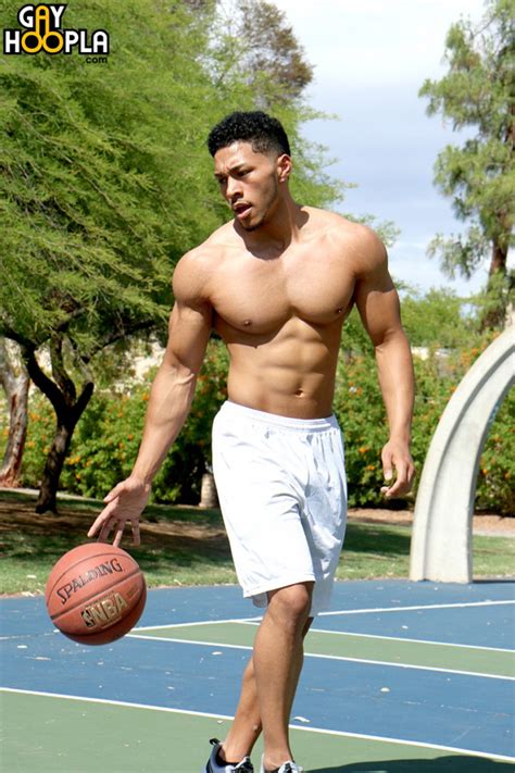 Hot Or Not Gayhoopla Newcomer Andre Temple