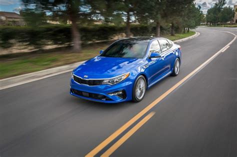 Kia Optimas Performance Keeps Pace With Growing Popularity The