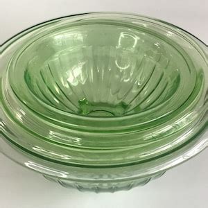 Htf Vintage Hazel Atlas Set Of Green Nesting Mixing Bowl Etsy