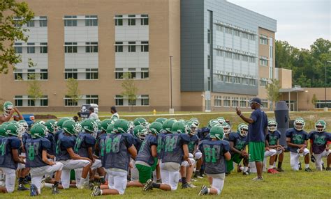 New High Schools Rock Ridge St Charles Work To Build Football