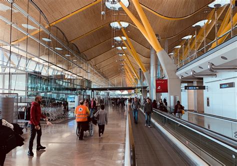 Aeroporto Di Madrid Come Arrivare Allaeroporto Ed Info Utili