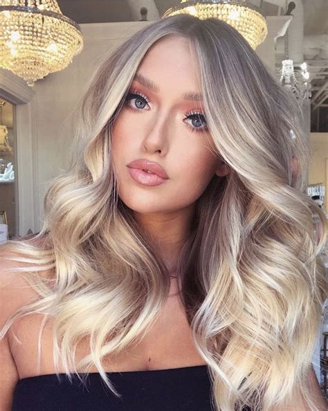 Pin By Shannon Kearns On Bl0nde Beach Blonde Hair Color Hair Styles Beach Blonde Hair