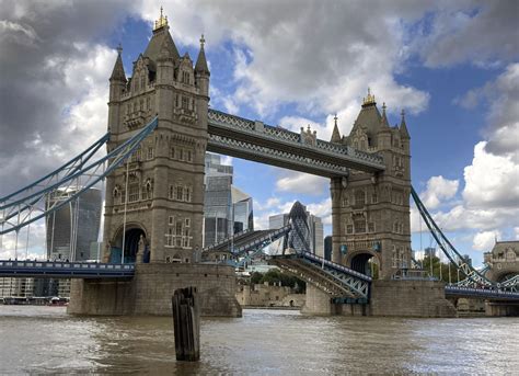 Londons Famous Tower Bridge Gets Stuck In An Open Position Inquirer News
