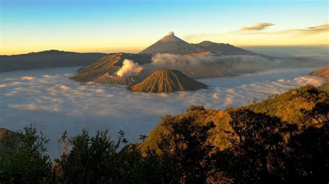 Mount Bromo The Beatiful Mount From East Java