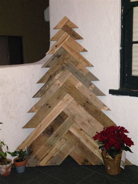 David Kaiser Custom Construction Rustic Christmas Tree Christmas