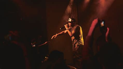 Hd Wallpaper Concert Crowd Hip Hop Microphone Nas Rap Rapper