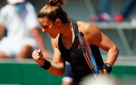 Maria Sakkari Powers Through To The French Open Last 16