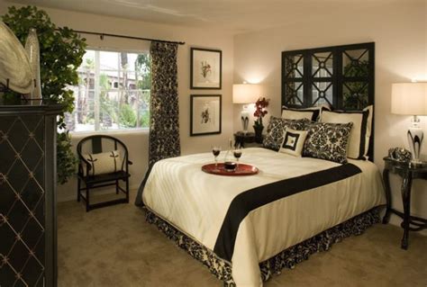 Check spelling or type a new query. 15 Elegant Black and White Bedroom Design Ideas - Style ...