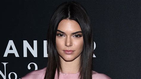 Kendall Jenner Poses Topless In A Bathtub Reveals The Naughtiest Thing Shes Ever Done
