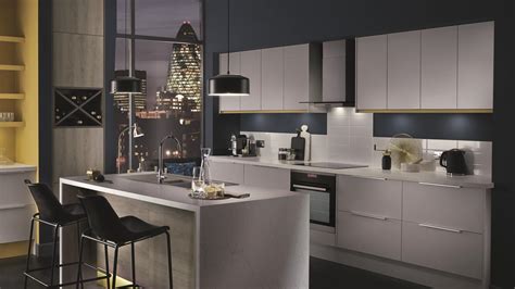 Kitchen Lighting Buying Guide | Kitchen Buying Guide | Howdens