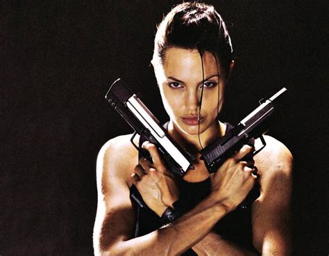 Lara Croft Coming Back Deeper And Darker For Tomb Raider Reboot