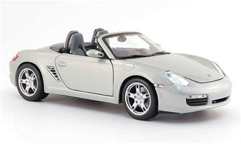 Miniature Porsche Boxster 1 18 GT Spirit Spyder blanche Türen und