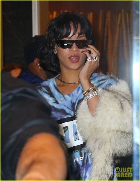 Rihanna Teams Up With Dior For Sunglasses Collection Photo 3665569 Rihanna Pictures Just Jared