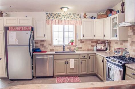 6 Great Mobile Home Kitchen Makeovers