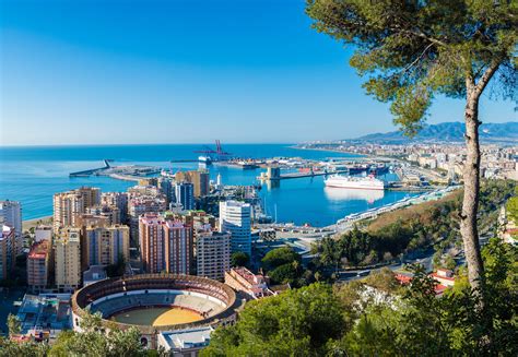 Entdeckt Malaga Das Herzstück Andalusiens Urlaubsgurude