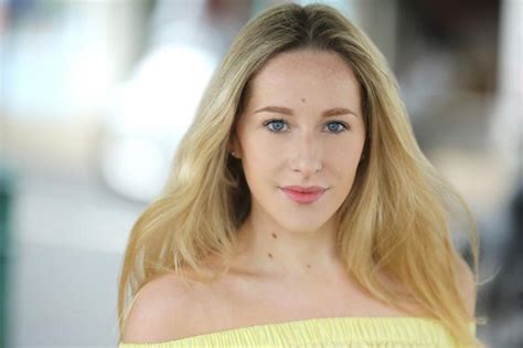 Hannah Morgan, Actor, Guildford