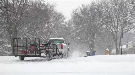 Snow Blankets Green Bay In First Storm Of Season