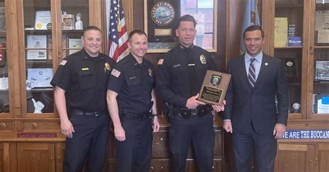 Oswego Police Officers Of The Year For 2020 2021 Announced News
