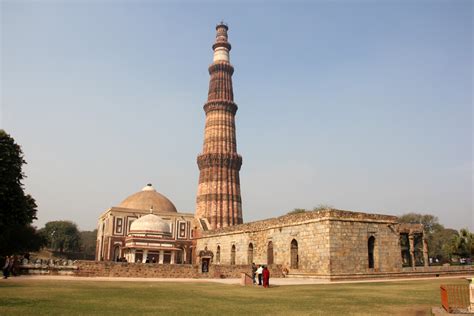 Qutub Minar The Tallest Minaret In India Go Backpacking