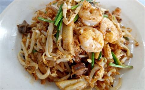 The best char kway teow combines big flavours, contrasting textures and. Char Kuey Teow Jalan Batai has moved to Shah Alam | Free ...