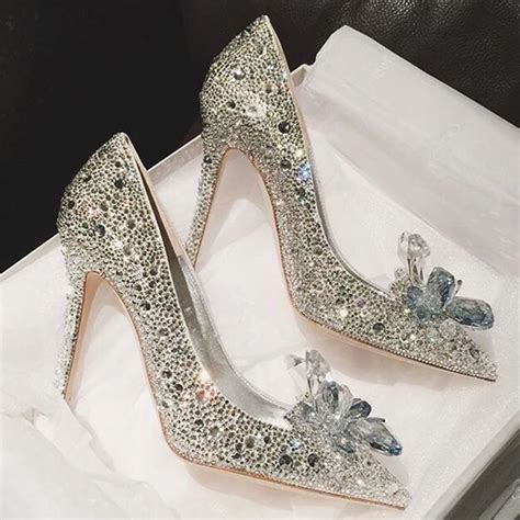 Sapato De Noiva Com Glitter Strass Metalizado Ou Pérola Casamenteiras