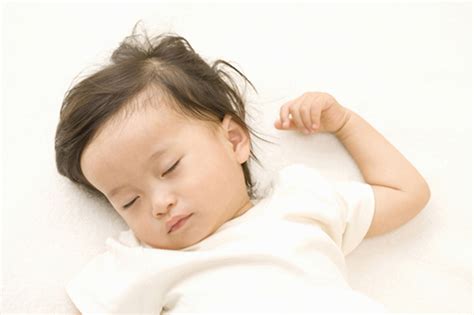 寝ている間に風邪を引きやすいって本当 子どもの寝巻き、着せすぎに注意 マイナビニュース
