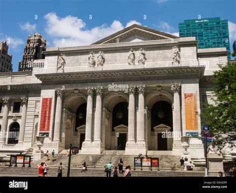 Facade Of New York Public Library Main Branch Nyc Stock Photo Alamy