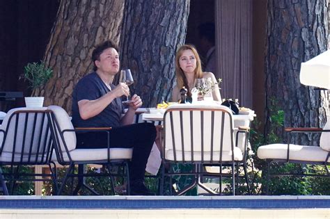 Elon Musk And Girlfriend Natasha Bassett Have Lunch In St Tropez