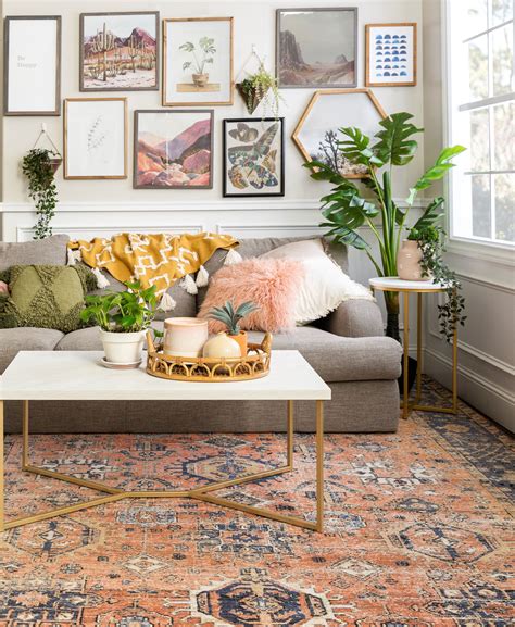 Love This Boho Feminine Living Room With Glam Furniture A Gallery Wall