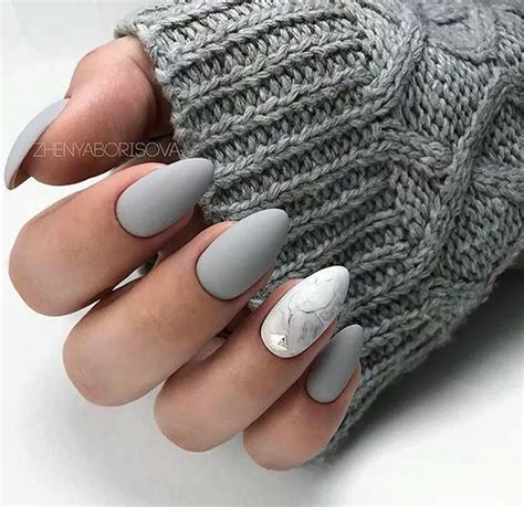 40 Examples Of Grey And Silver Nails For A Cool Manicure Basic Nails