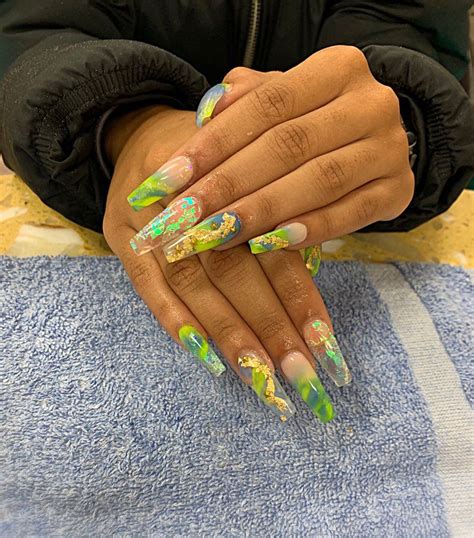 Lisa Lisabyaa Green Acrylic Nails White Acrylic Nails Green Nail