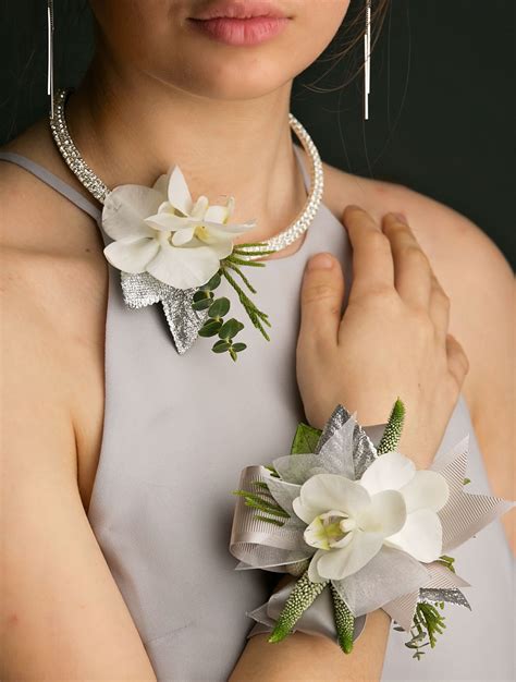 Necklace And Wrist Corsage For Prom Designed By Jeanne Ha At Park