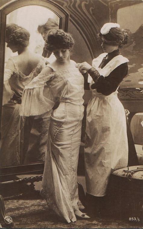 Pin By Allie Enriquez On Vintage Females Victorian Maid Edwardian Fashion Edwardian Women