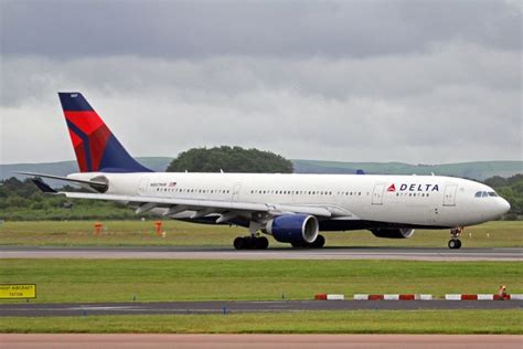 Delta Air Lines Fleet Airbus A330 200 Details And Pictures