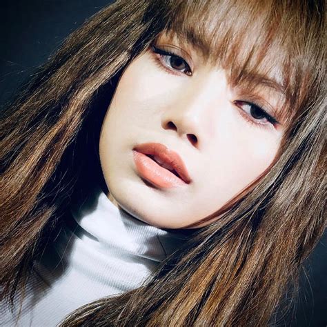 Lisa Lalisa Manoban X Celine Pfw 2019 In Paris Đang Yêu Anh Quốc