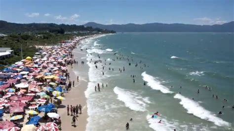 veja 6 fotos da praia de jurerê em florianópolis nesta quarta feira