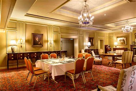 The Dining Room Fine Dining Restaurants Hidden City Secrets