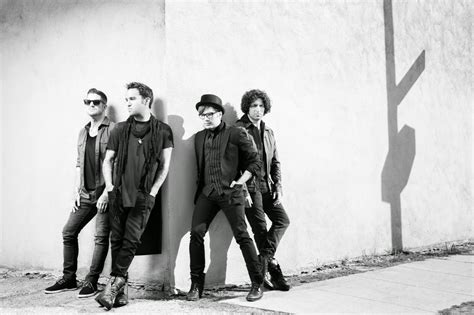 Kumpulan Lirik Lagu Centuries Lyrics Fall Out Boy