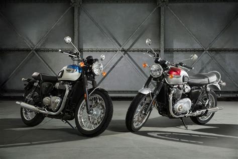 Motorrad Vergleich Triumph Bonneville T100 2018 Vs Kawasaki W 800 2020