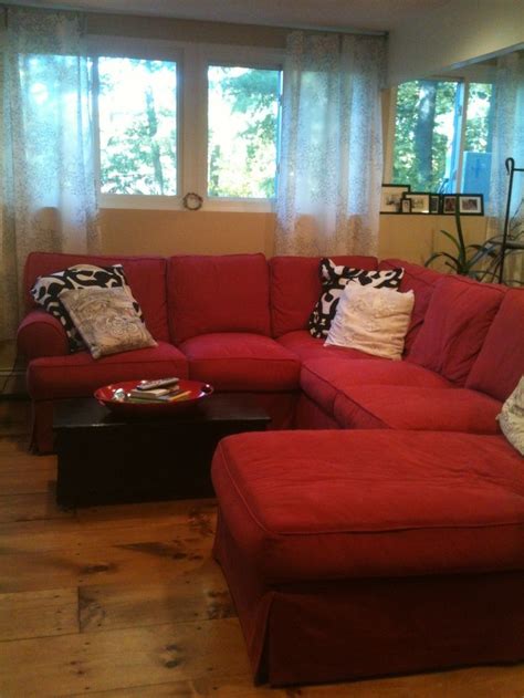 Retro red black white room hgtv. 25 Beautiful Red Living Room Design Ideas | Black living room, Living room decor gray, Living ...