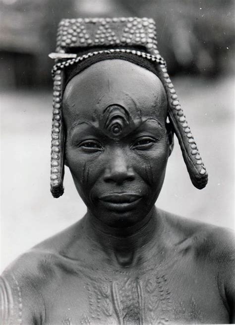 Africa Bakutu Woman Tshuapa Bodende Belgian Congo Today The