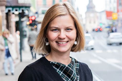 Guri melby (born 3 february 1981) is a norwegian politician for the liberal party. Guri Melby | Foto: Liv Aarberg | Venstre | Flickr