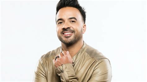 He has been married to águeda lópez since september 10, 2014. Luis Fonsi Teases New Album in Four Years: 'It's Like Going Back to School' (Exclusive ...
